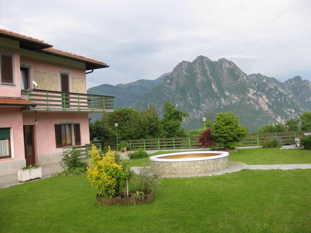 B&B Garden Solto Collina Eksteriør billede